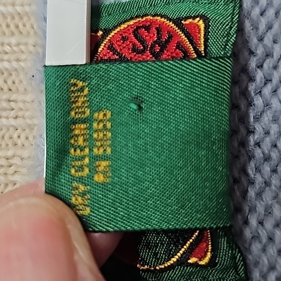 BOSTON‎ TRADER, 100% WOOL. Blue, black, and white striped. Size medium. - Picture 6 of 7